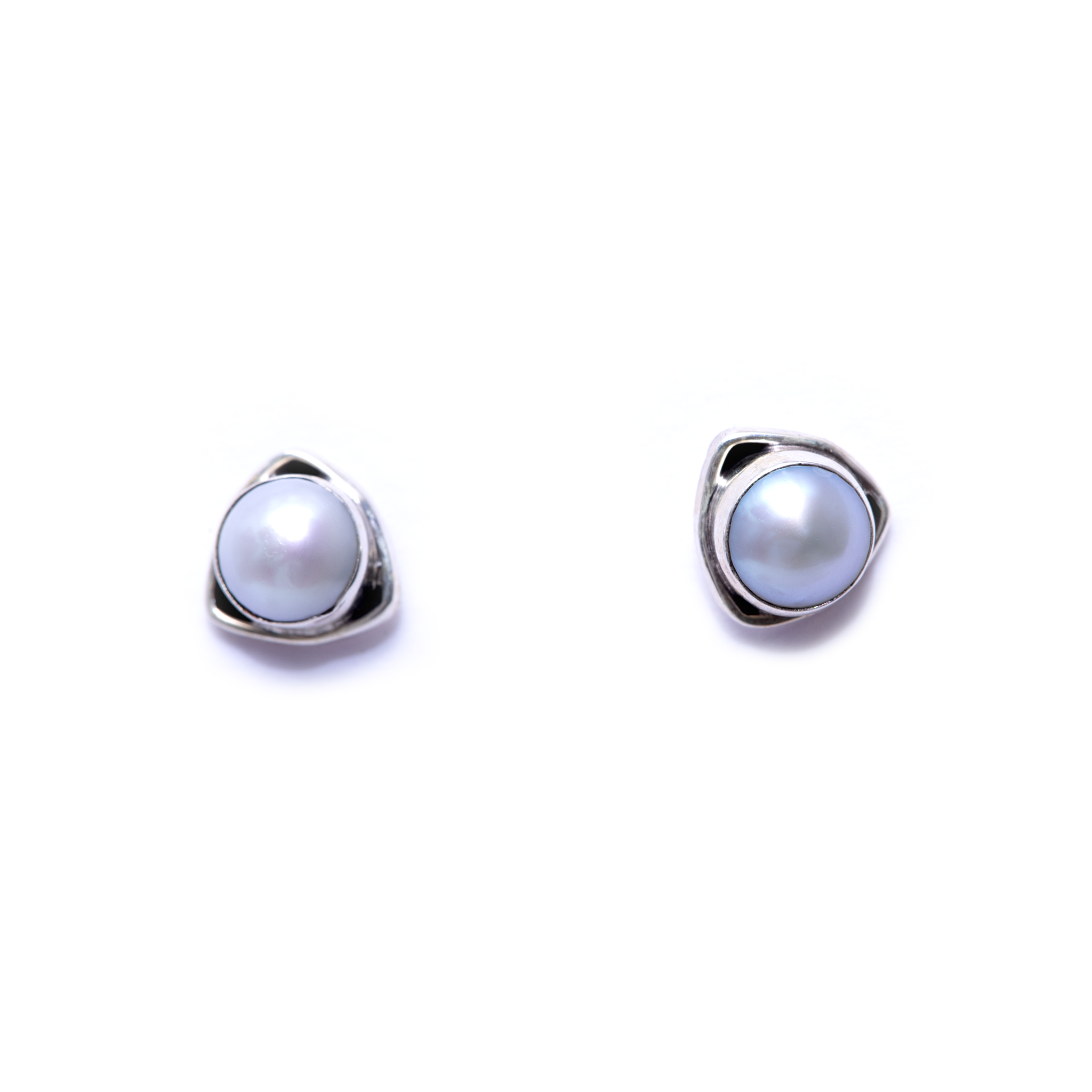 Triangle Shaped - Pearl